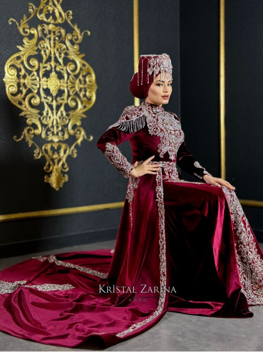 kristal-zarina-k2